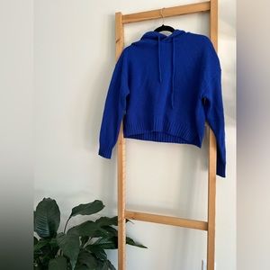 Aritzia (Babaton) cashmere sweater. Size XS